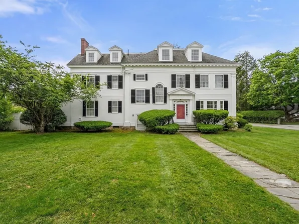 800 High St, Dedham, MA 02026