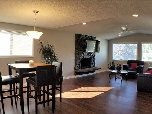 5th image of 716 140th St E