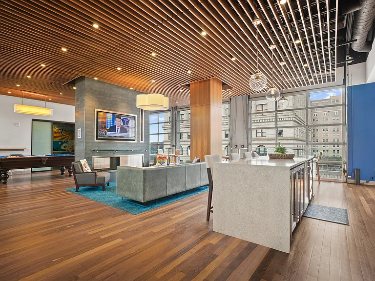 THE GRIFFIN CENTER CITY — Photo 11