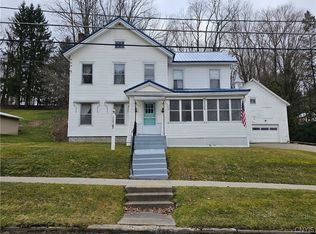 12 Academy St, Marathon, NY 13803