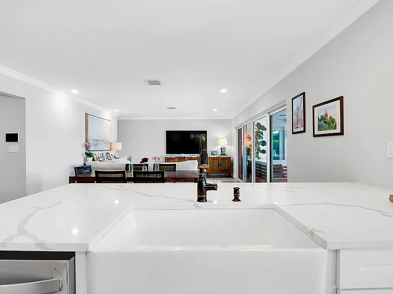 23313 Lago Mar Cir — Photo 13