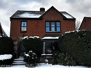 3890 Faversham Rd photo 1