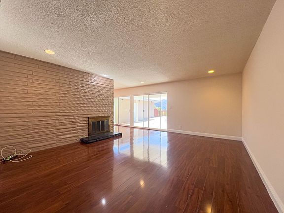 3rd image of 3800 Los Olivos Ln
