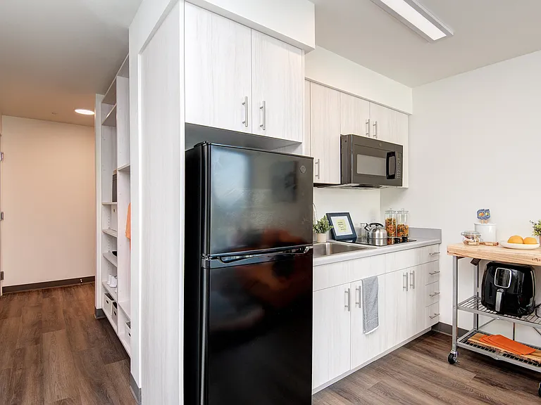 Mt Baker The Maddux Apartments — Photo 12
