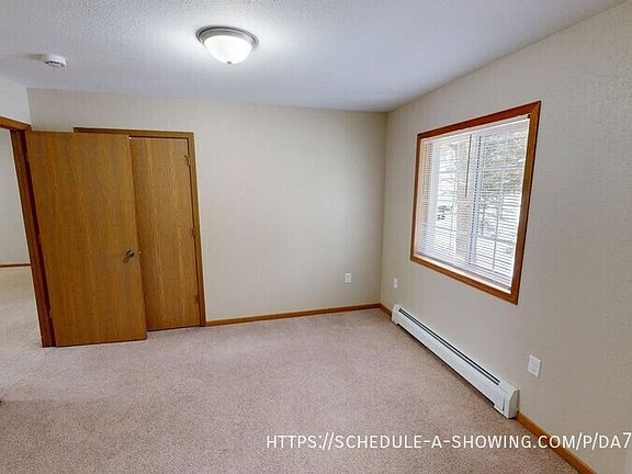 2nd image of 515 Ontario Ave #3