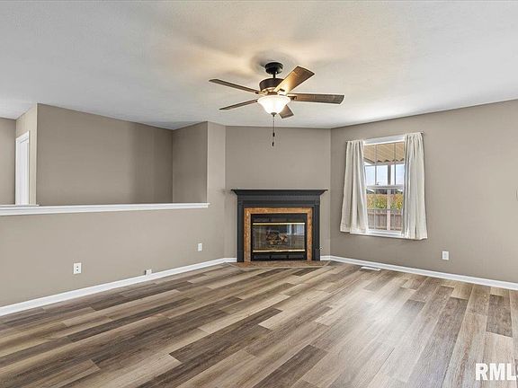 3rd image of 2409 Basil Dr