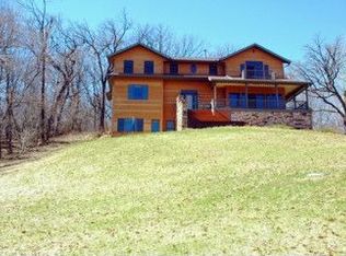 2920 Town Hall Rd, Mount Horeb, WI 53572
