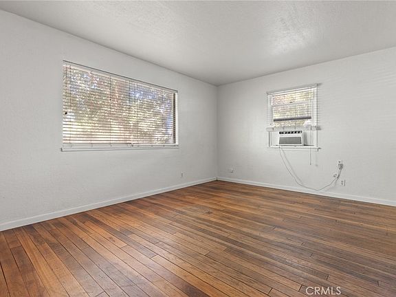 4th image of 1122 Sunset Ave