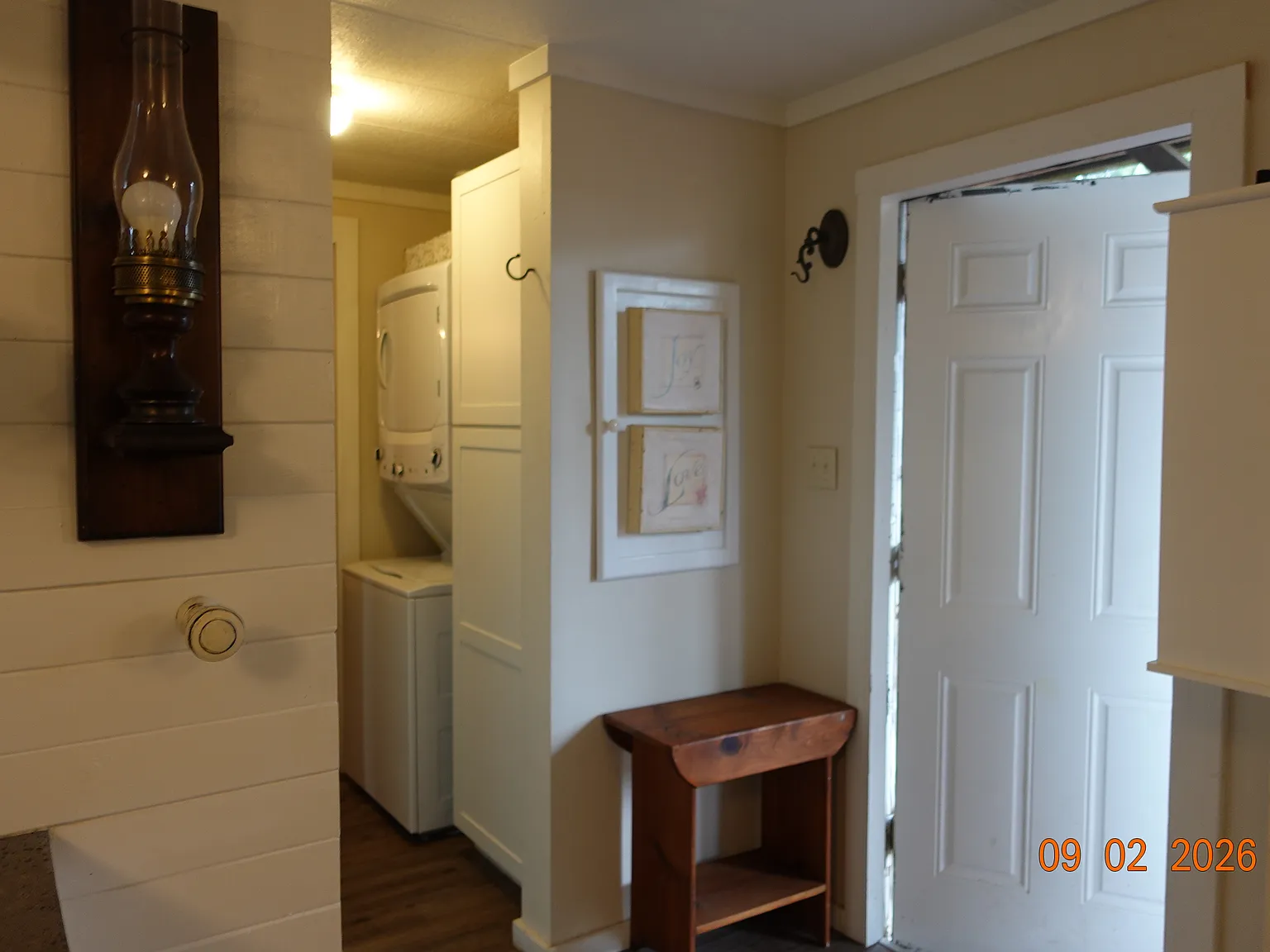 1 bed, 800 sqft, $1,600 — Photo 2