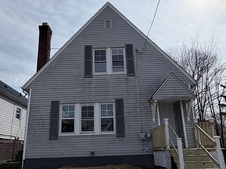 722 Iona Ave — Photo 1
