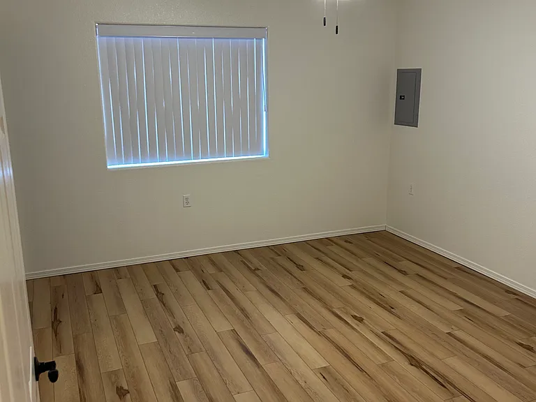 504 Sudderth Dr #9 — Photo 11
