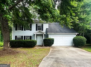 5854 Crescent Ridge Ct, Lithonia, GA 30058