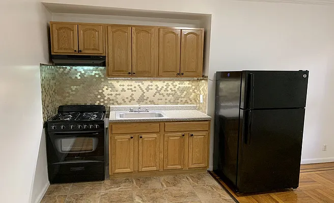 Rented by Otto Nielsen Realty | media 13