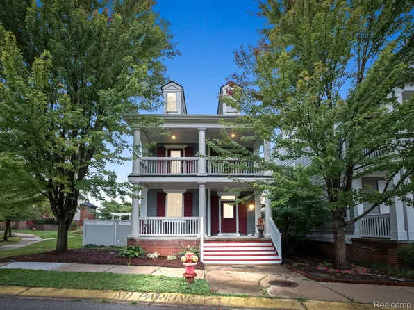 3848 Forester Blvd, Auburn Hills, MI 48326