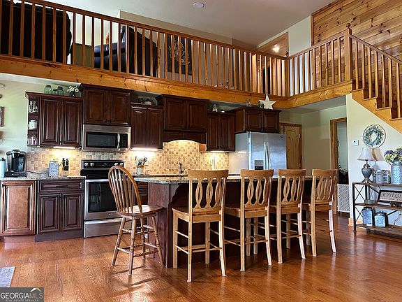 4th image of 2838 Skitts Mountain Rd