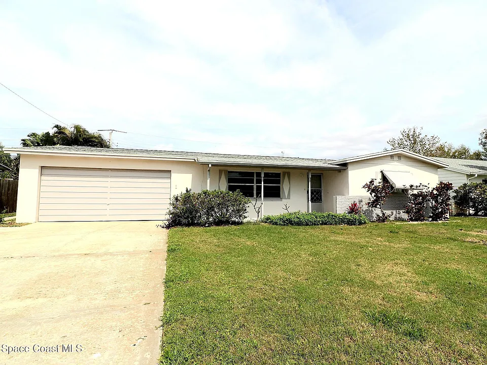 280 Hickory Ave
