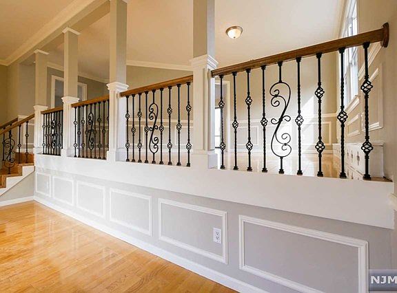 2nd image of 329 Vreeland Ave