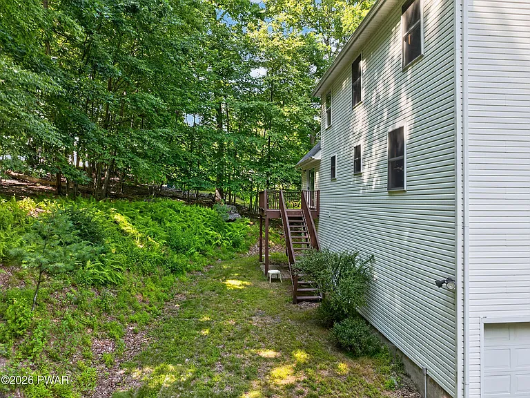 115 Blackberry Dr — Photo 41