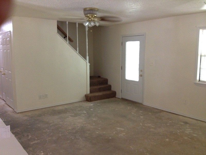 2nd image of 12571 Rebel Rd