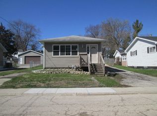 22 Lippincott Rd, Fox Lake, IL 60020