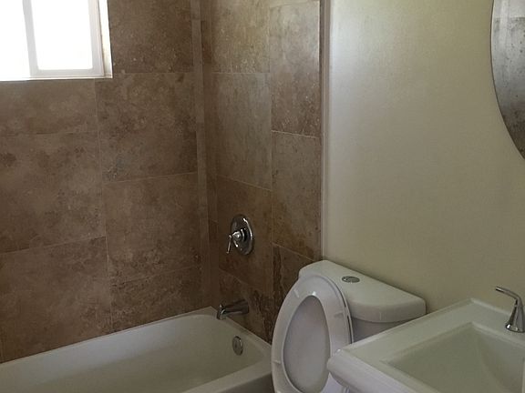 2nd image of 4600 Folsom Blvd #2