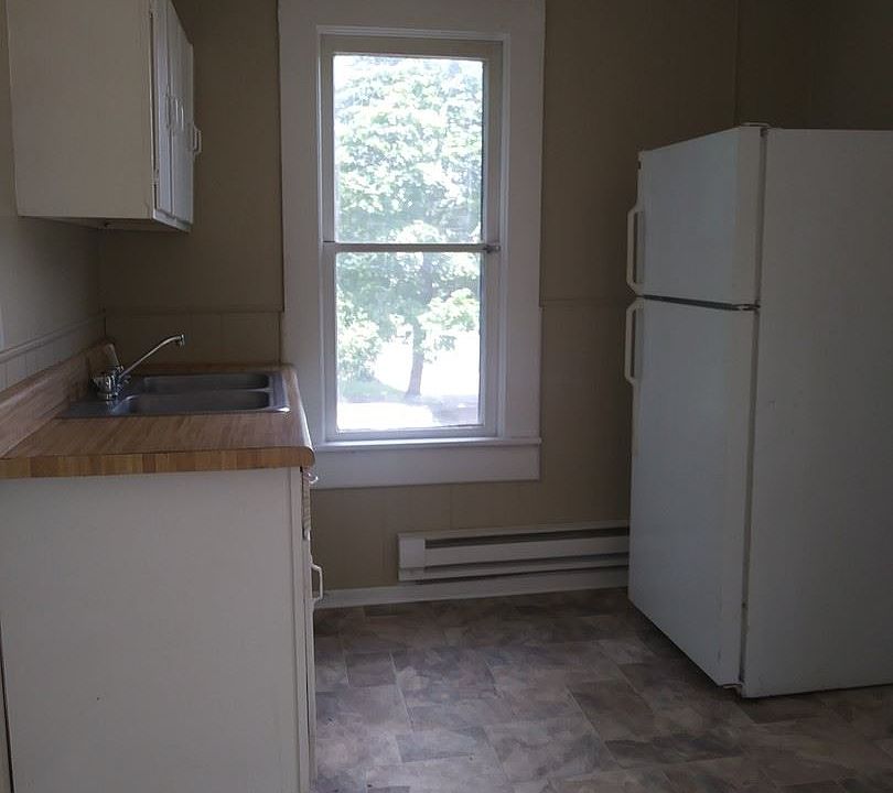 2nd image of 164 Glessner Ave #166
