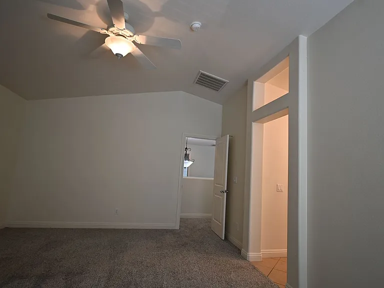 5472 Overlook Valley St — Photo 28
