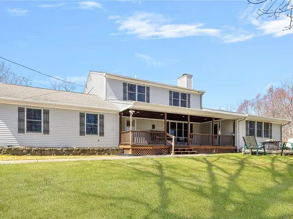 120 Old Mountain Trl, Richmond, RI 02892