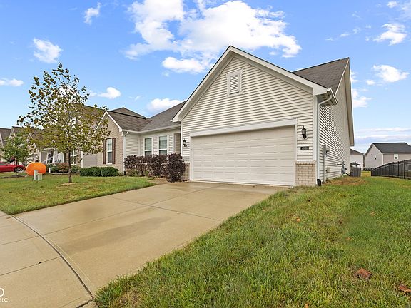 3rd image of 4049 Cherry Blossom Dr