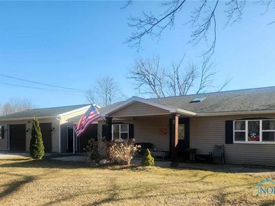 24903 W River Rd, Grand Rapids, OH, 43522