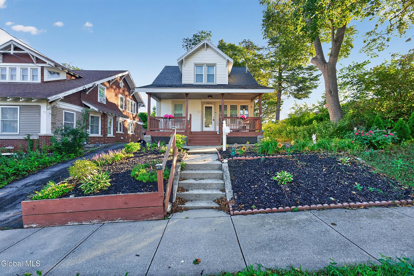 1st image of 1615 Bradley Street