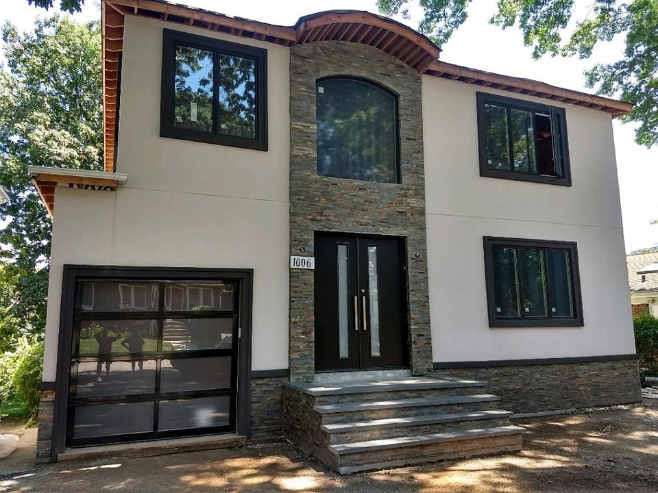 2nd image of 1006 Jassamine Way