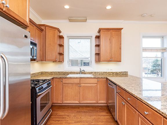 2nd image of 4145 N Milwaukee St #2