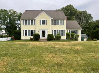 15 Amherst Rd, Shrewsbury, MA 01545