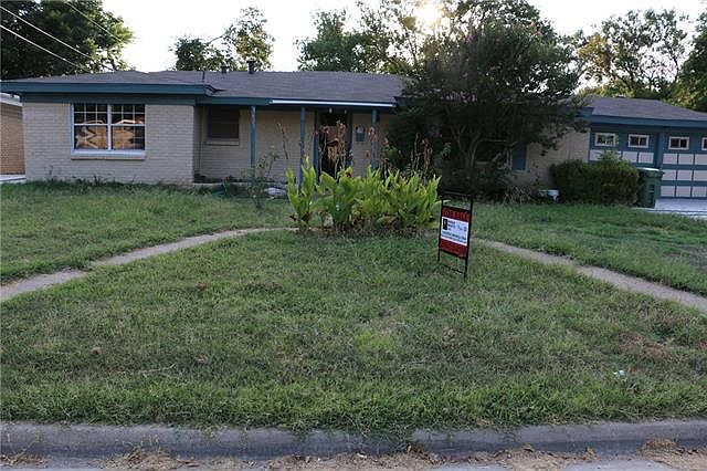 1st image of 3621 Venice Dr