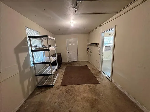 65087 Mitchell St — Photo 14