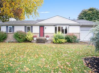 239 W Byron Rd, Norton Shores, MI 49441