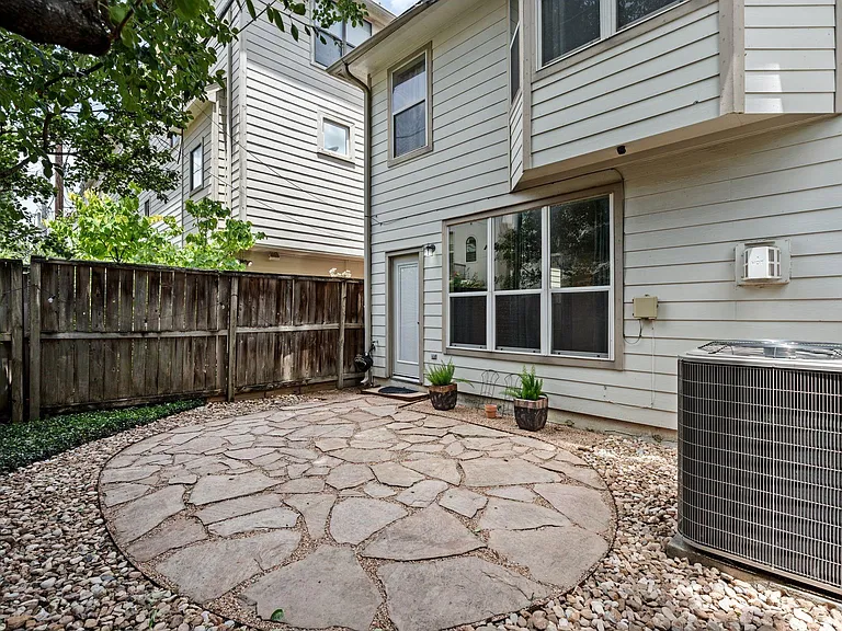 4223 Rose St — Photo 33
