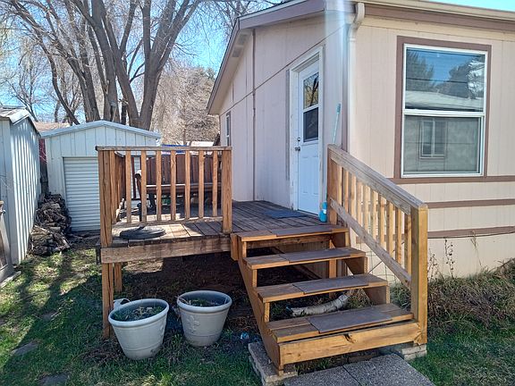 2nd image of 1116 Hollybrook Ln