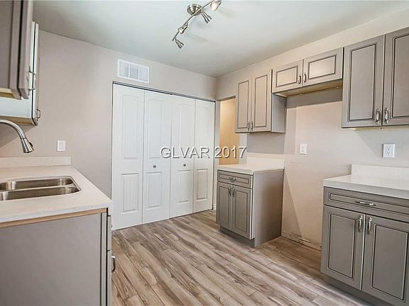 3rd image of 508 Kings Ave