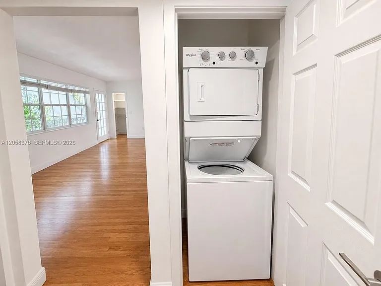 1561 West Ave #2 — Photo 27