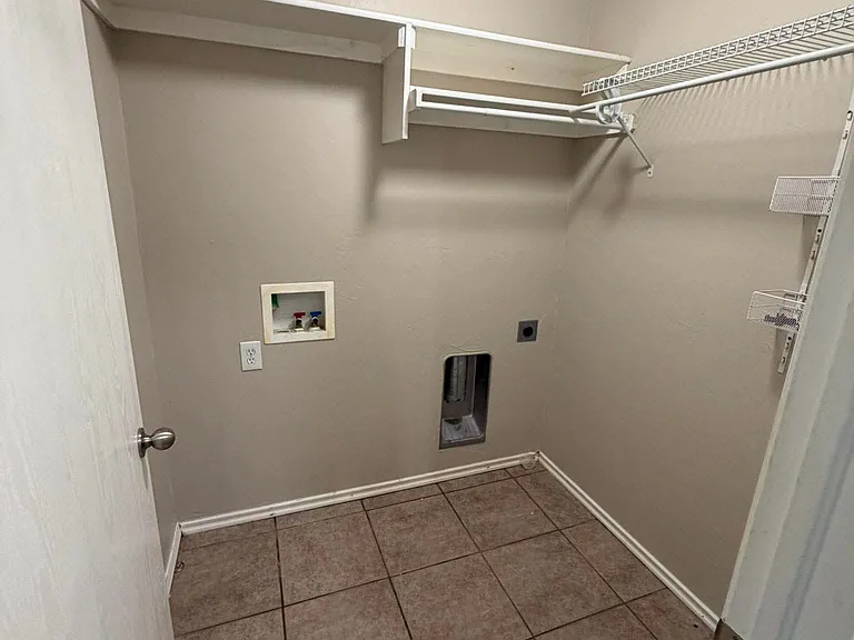 524 E Juniper Ln — Photo 8