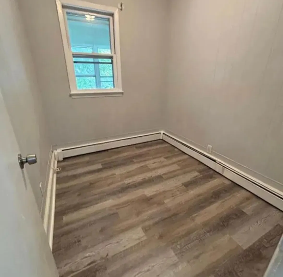 27 Parker Ave — Photo 4