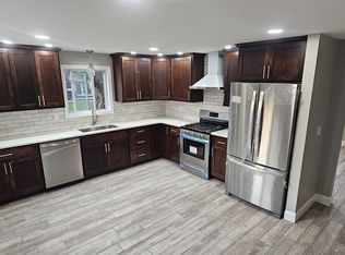 4138 Highview Pkwy #B, Hamburg, NY 14075