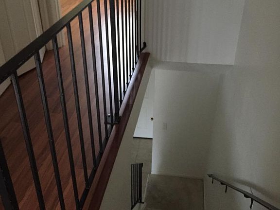4th image of 1281 Valley Oak Ct