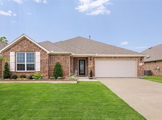 1420 Millican Ln, Aubrey, TX 76227