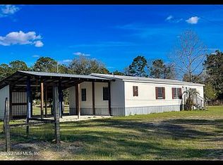 140 Kingfish Ave, Palatka, FL 32177