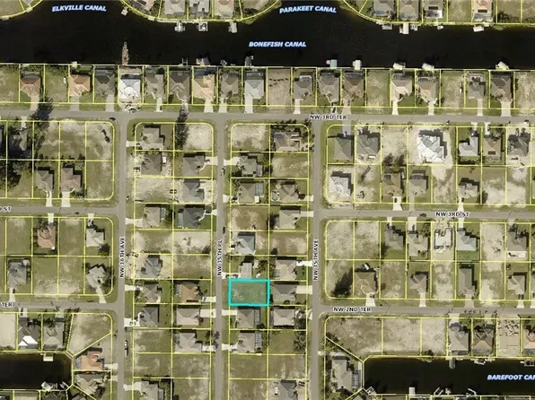 221 NW 35th Pl, Cape Coral, FL 33993