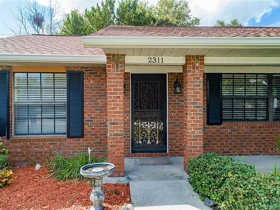 5th image of 2311 Henry Ln
