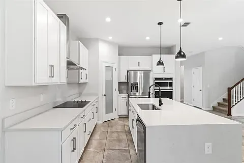 16747 Olive Hill Dr — Photo 23